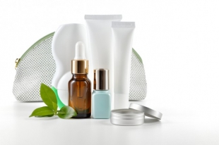 Jak zrobić własnoręcznie balsam do ust