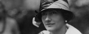 Kobieta z krawieckim zacięciem – Coco Chanel