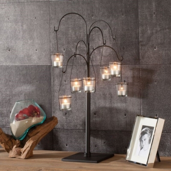 Ponadczasowe dekoracje do domu, czyli świece i świeczniki