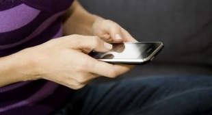 Czytać jego smsy czy nie czytać? Oto jest pytanie