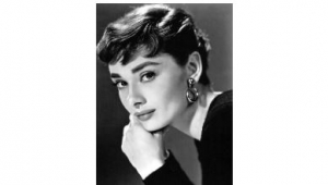 „Piękno kobiety musi być widoczne w oczach (…)” – Audrey Hepburn